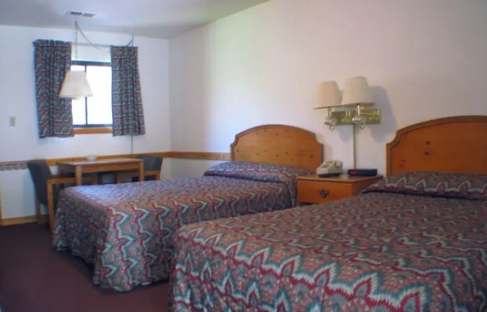 Four Seasons Lodge - Double Room