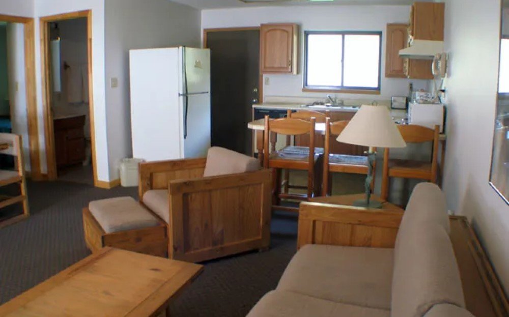 Four Seasons Lodge - Efficiency Appartment